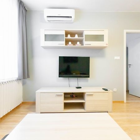 Maple Tree Budget Apartments Budapest Luaran gambar