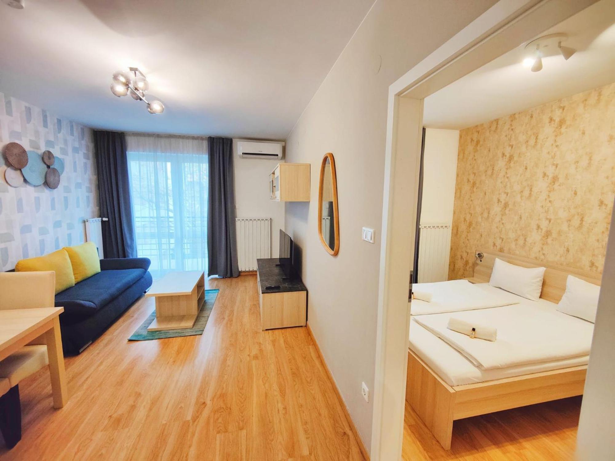 Maple Tree Budget Apartments Budapest Luaran gambar